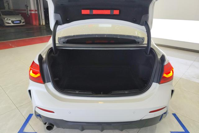 BMW 1 series 2019 Белый из Китая, фото 5