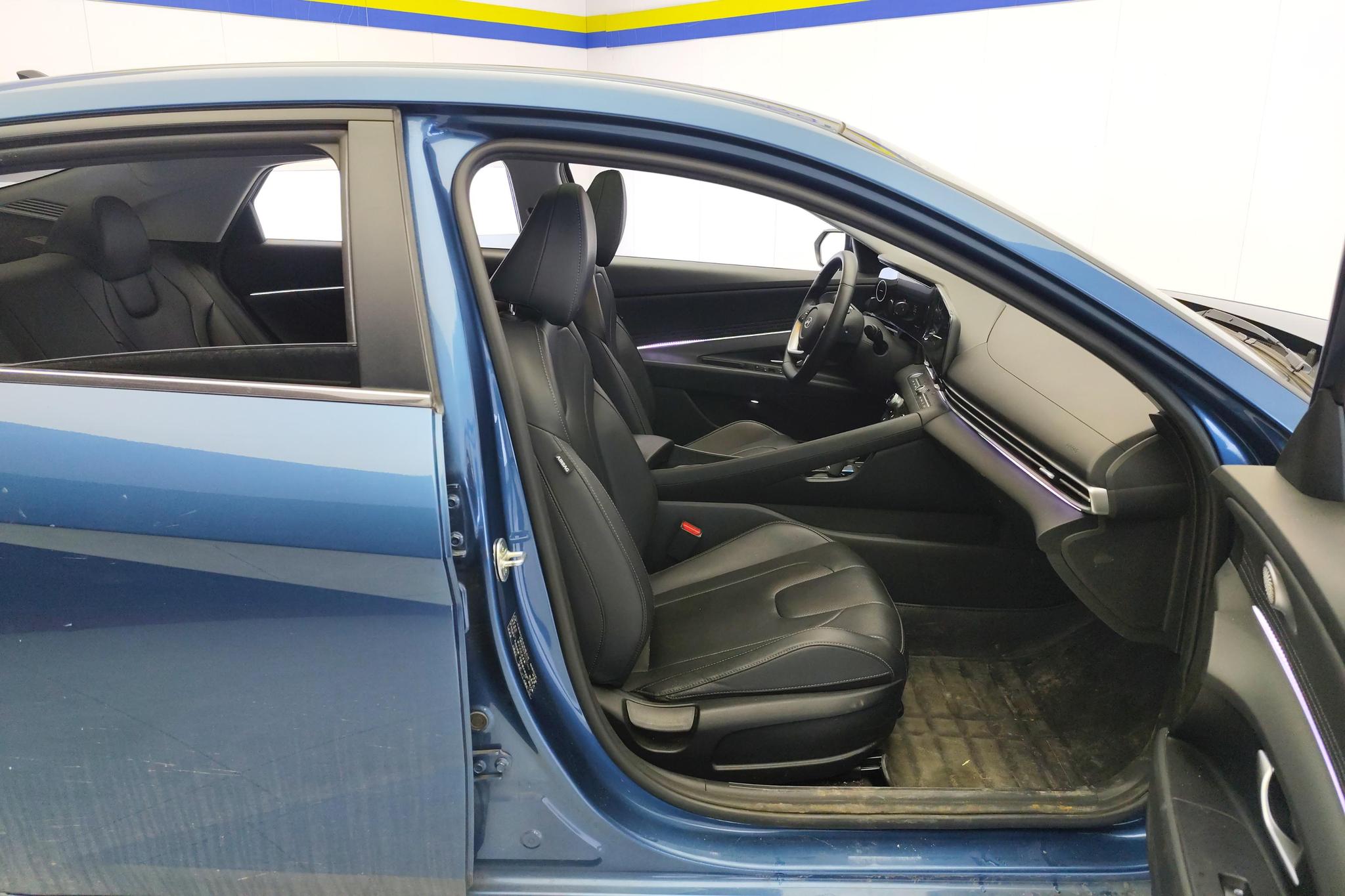 Hyundai Elantra 2023 1.5L CVT LUX Luxury