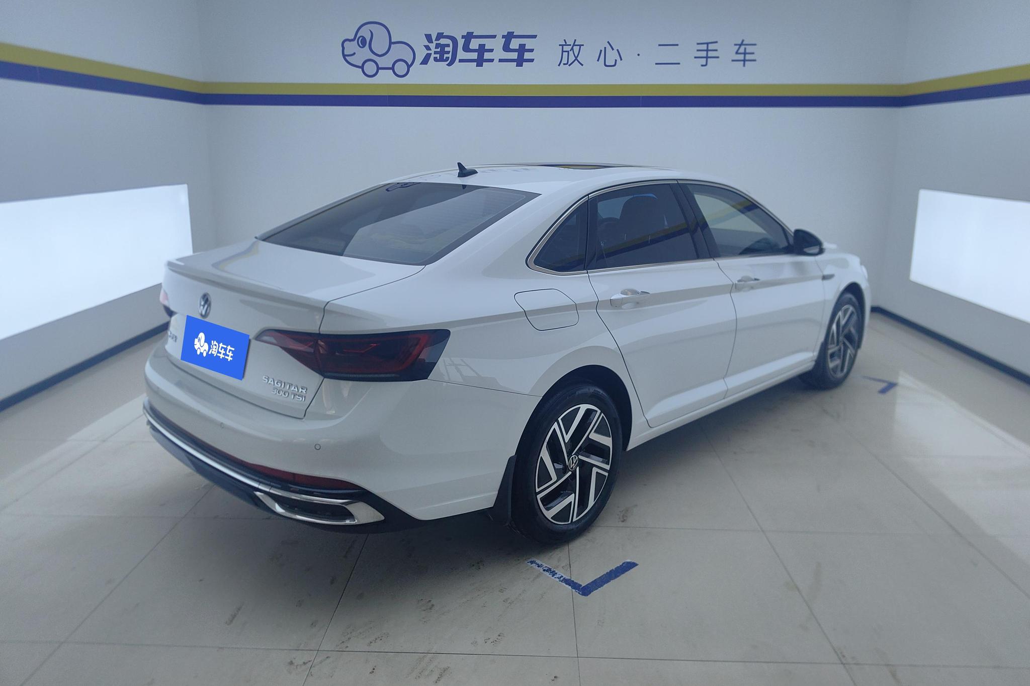 Volkswagen Sagitar 2023 300TSI DSG