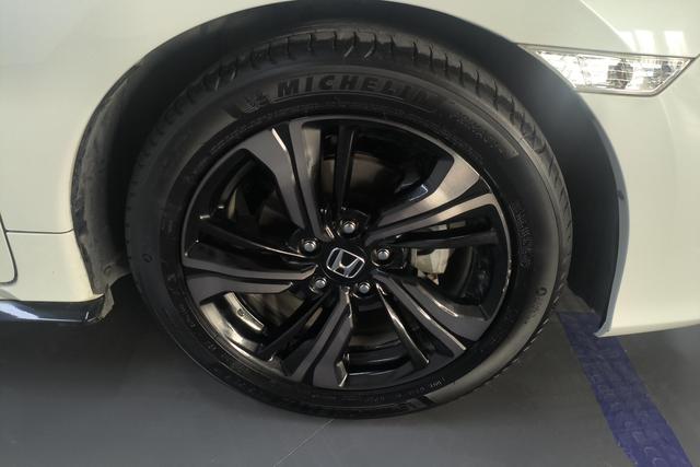 Honda Civic 2019 220 TURBO CVT VI — фото 4