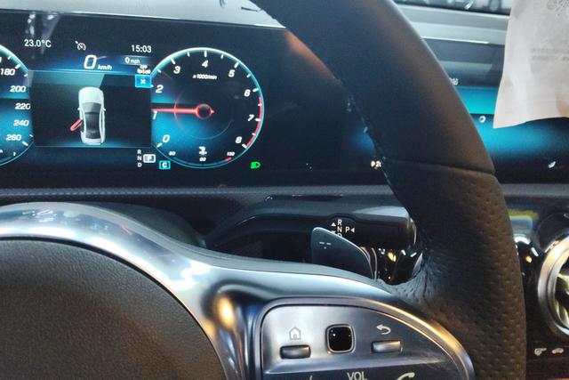 Mercedes Benz A-Class 2022 — фото 14
