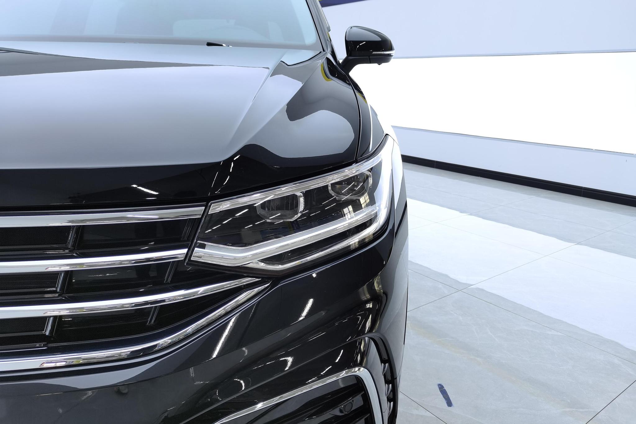 Volkswagen Tiguan L L 2024 330TSI R-Line