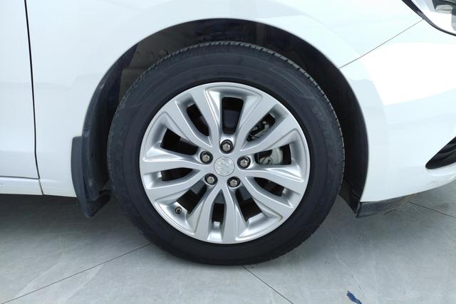 Buick Yinglang 2021 Белый из Китая