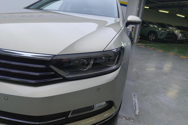 Volkswagen Magotan 2019 330 TSI DSG Luxury VI — фото 4