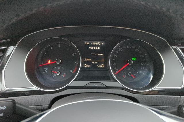 Volkswagen Magotan 2019 330 TSI DSG Luxury VI — фото 13