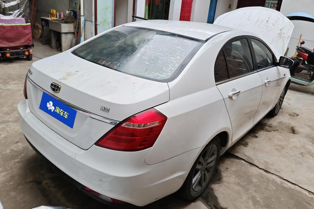 Geely Emgrand 2017 1.5 L CVT — фото 3
