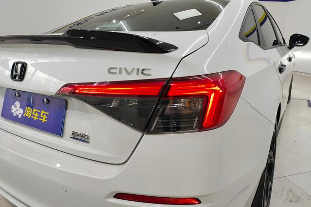 Honda Civic 2023 Белый из Китая, фото 2