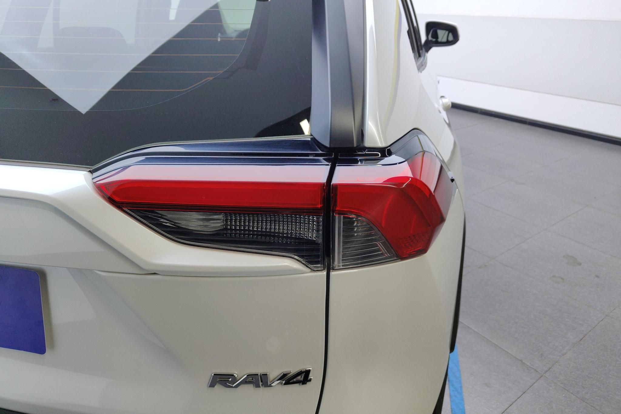 Toyota RAV4 2022 2.0L CVT