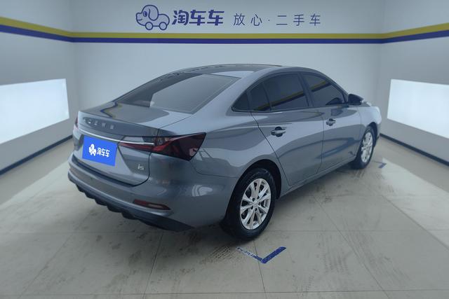 Roewe i5 2026 1.5 L MT — фото 3