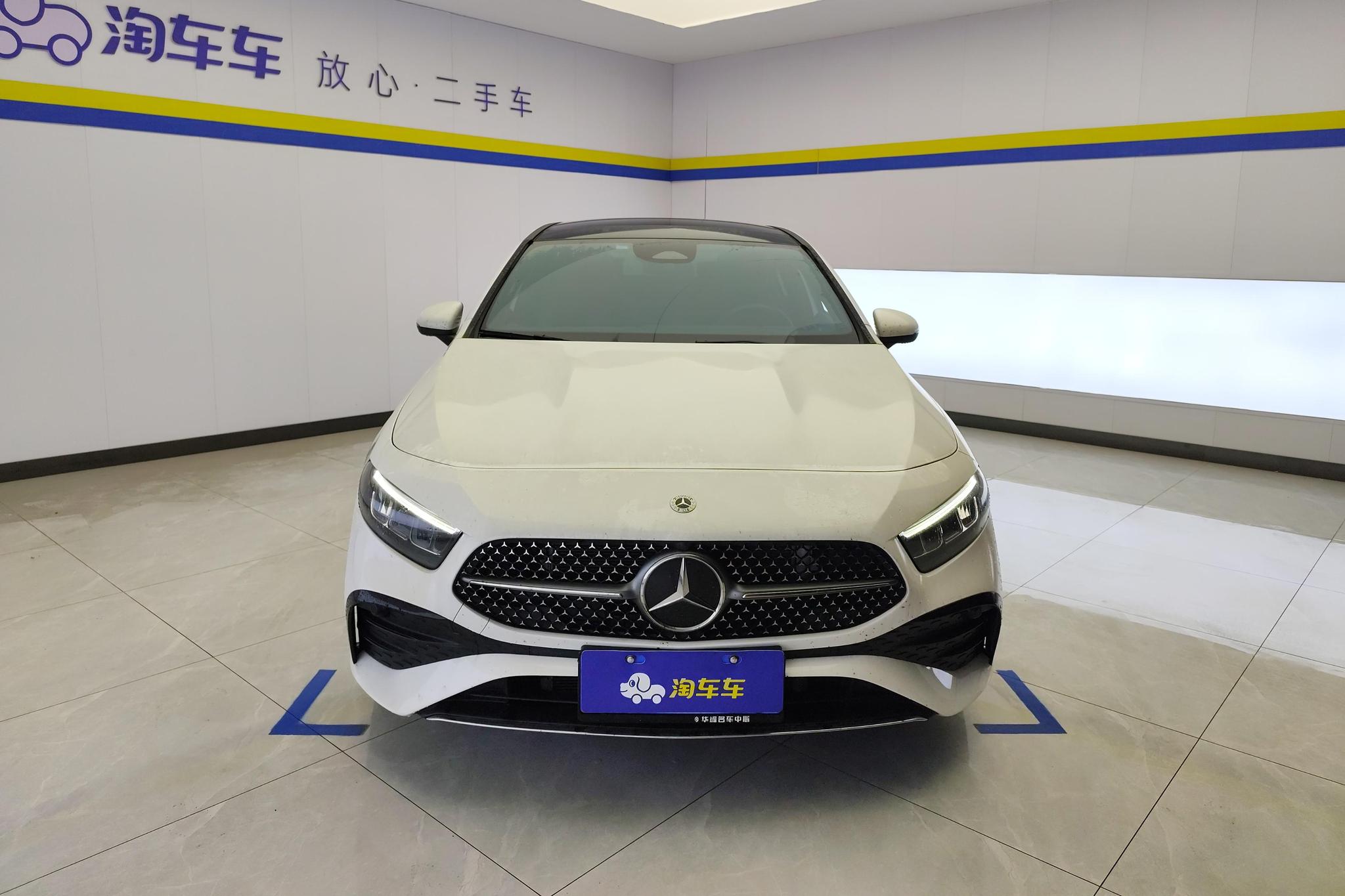 Mercedes-Benz A-Class A 2023 A 200 L Sport Fashion
