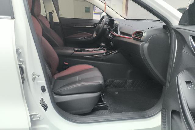 Changan Auchan X5 2021 1.5 T DCTLuxury — фото 9