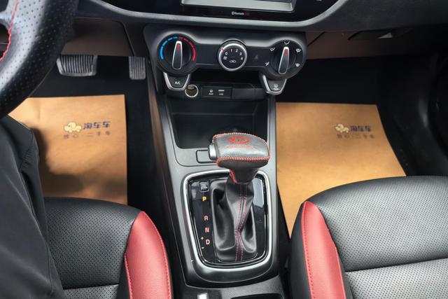 Kia KX CROSS 2019 1.6 L AT VI — фото 14