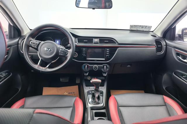 Kia KX CROSS 2019 1.6 L AT VI — фото 12