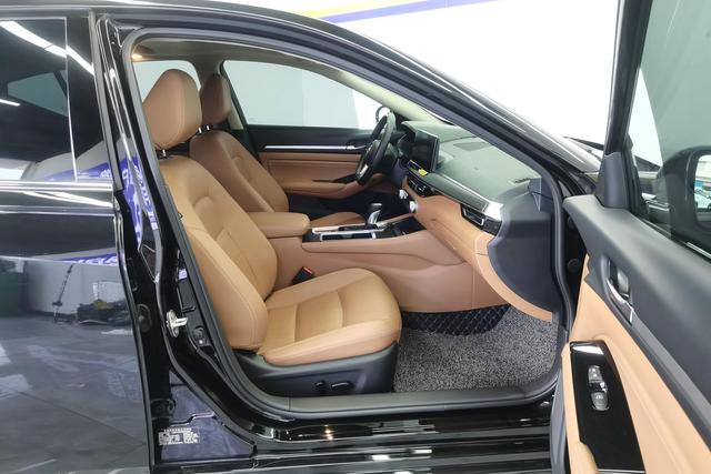 Nissan Teana 2022 2.0 L XL-TLS — фото 15