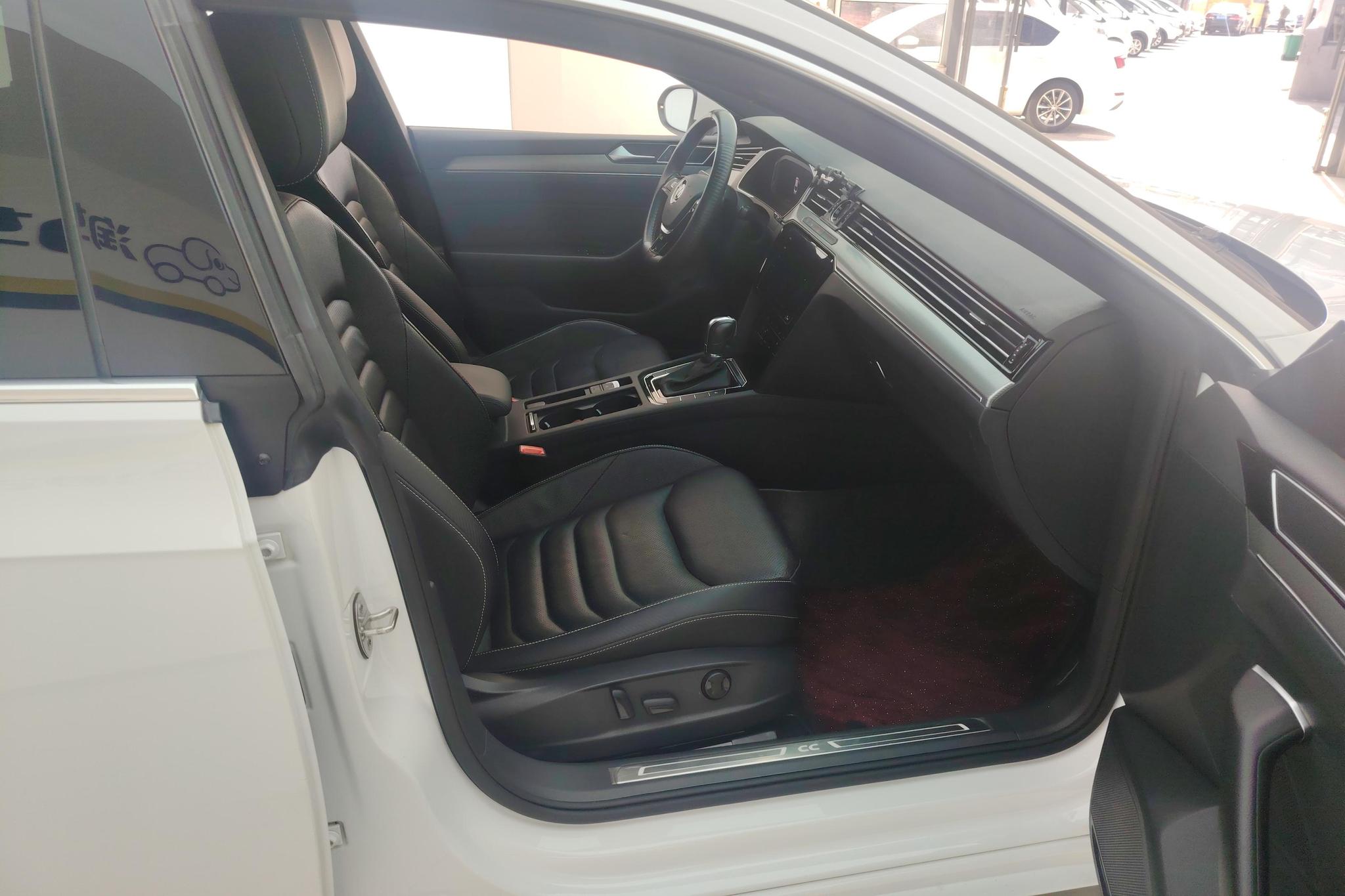 Volkswagen Passat CC CC 2020 330TSI VI