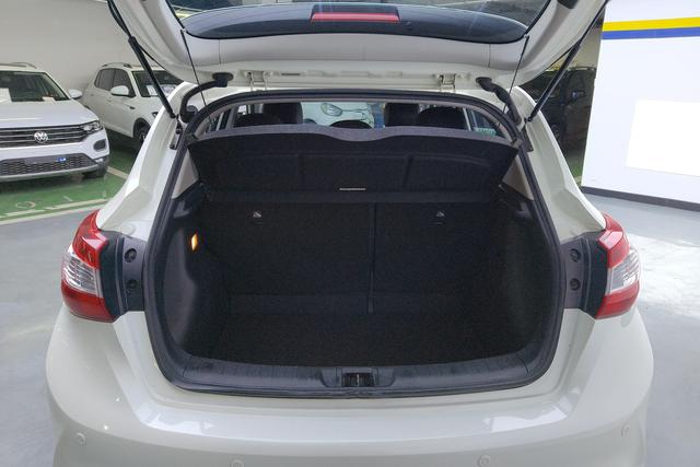 Nissan TIIDA 2019 1.6 L CVT VI — фото 17
