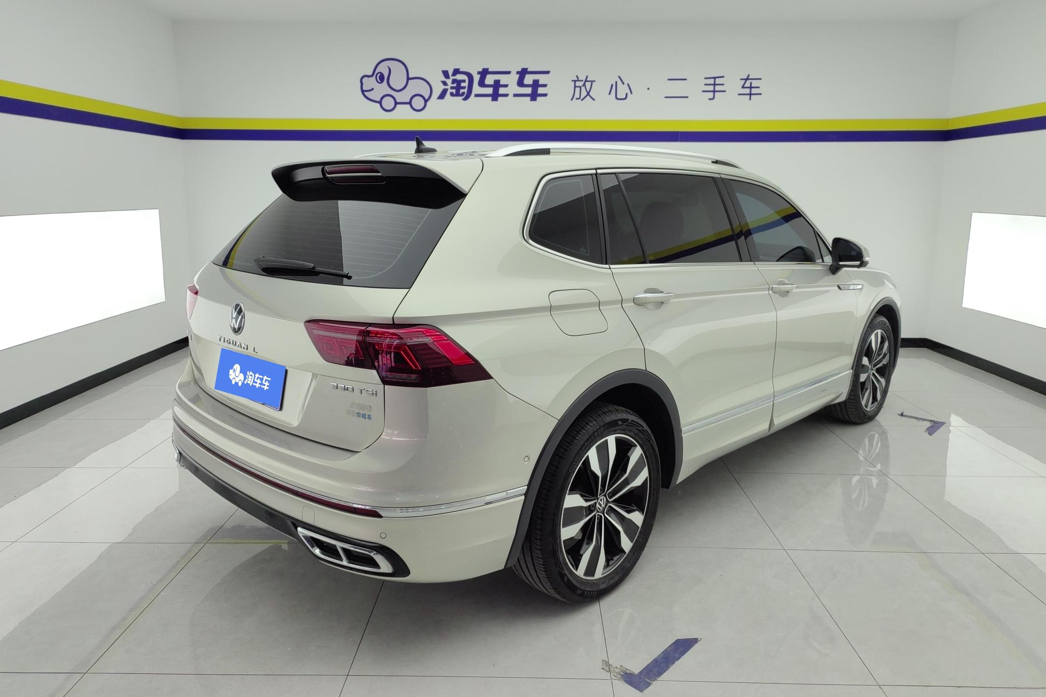 Volkswagen Tiguan L L 2022 330TSI AT R-Line