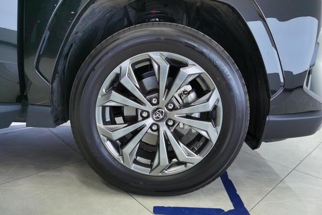 Toyota RAV4 2024 2.0 L CVT 2 WD PLUS — фото 10
