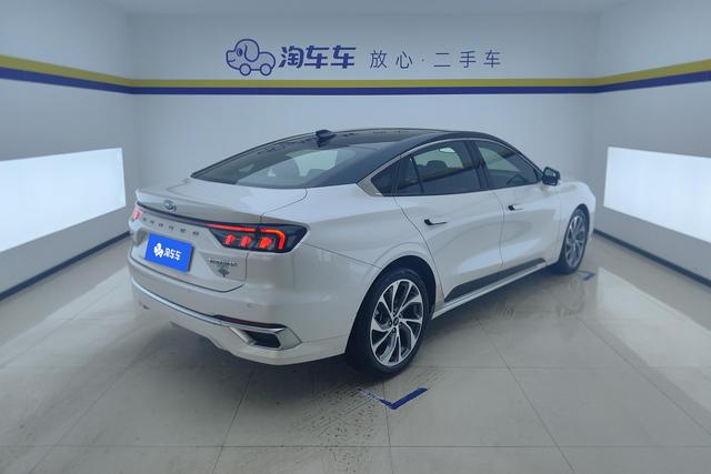 Ford Mondeo 2022 Eco Boost 245 — фото 3
