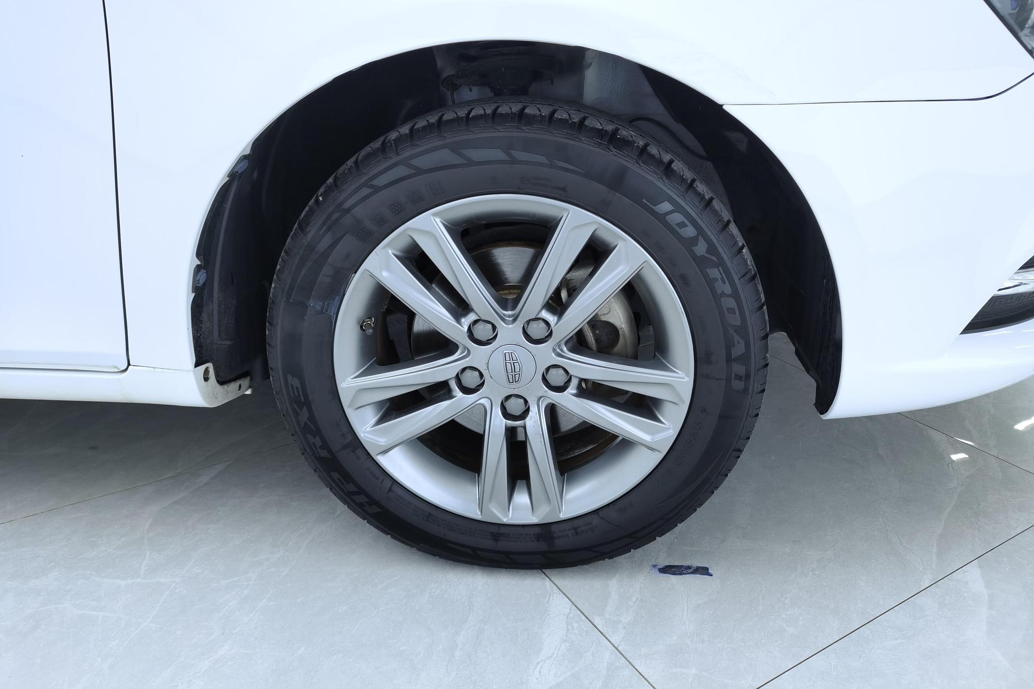 Geely Emgrand 2017 1.5L MT