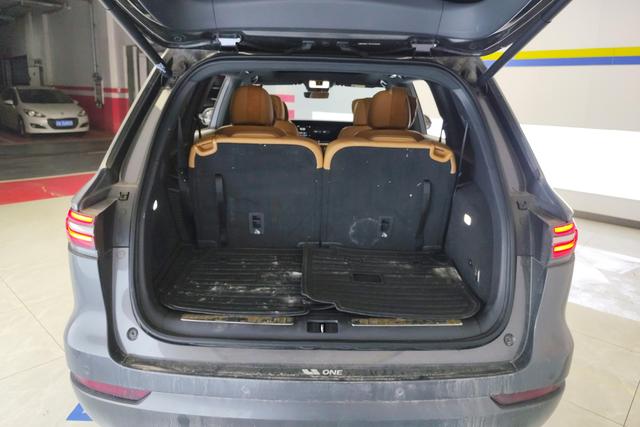 Ideal car Ideal ONE 2021 Темно-серый из Китая, фото 3