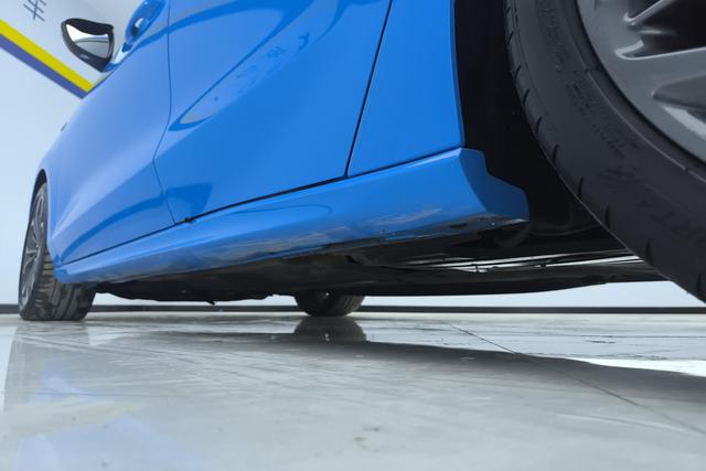 Ford Focus 2022 Eco Boost 180 ATST Line — фото 8