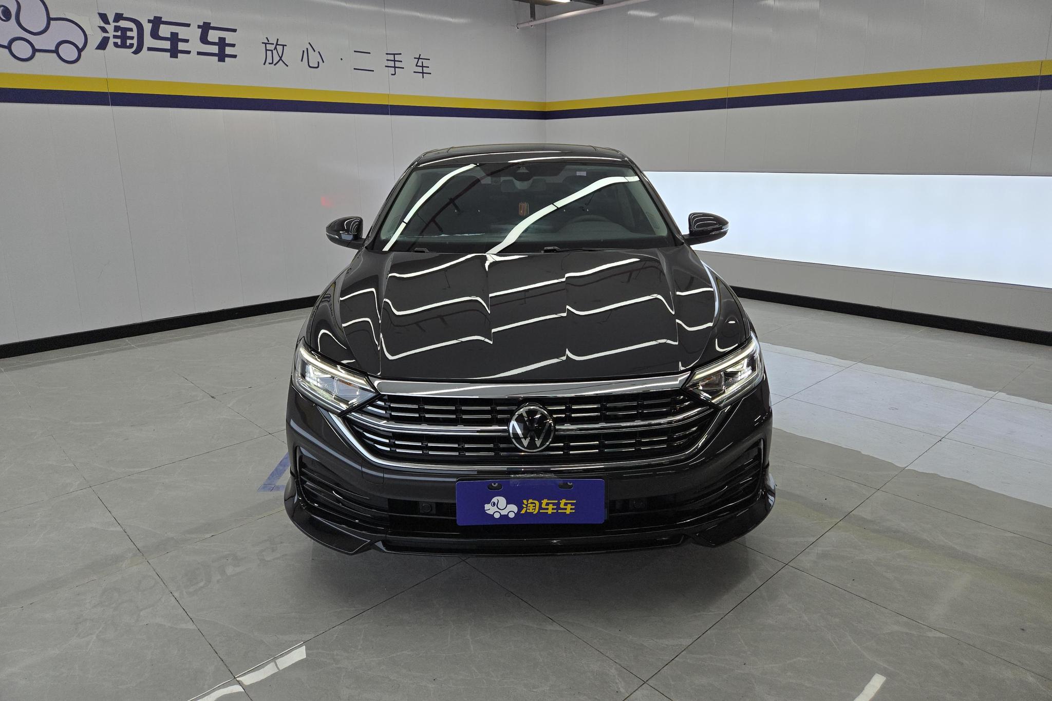 Volkswagen Sagitar 2023 300TSI DSG