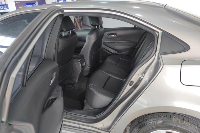 Toyota Corolla 2022 1.2 T S-CVT PLUS — фото 16
