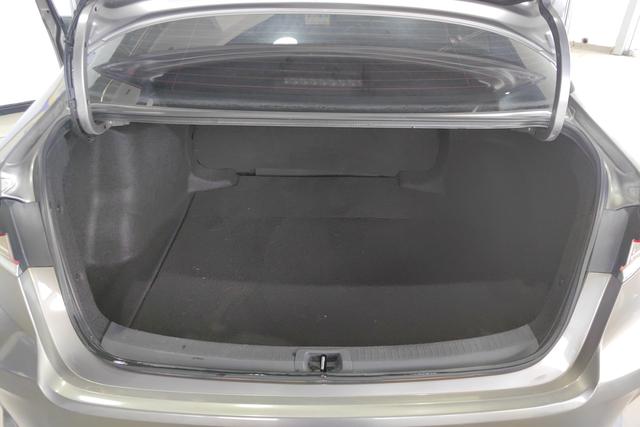 Toyota Corolla 2022 1.2 T S-CVT PLUS — фото 17