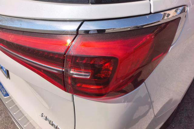 Buick GL8 2023 ES 2.0 T — фото 7