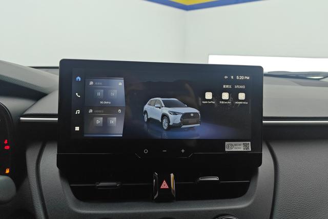 Toyota Corolla Cross 2023 2.0 L CVT — фото 11