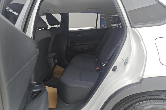 Toyota Corolla Cross 2023 2.0 L CVT — фото 16