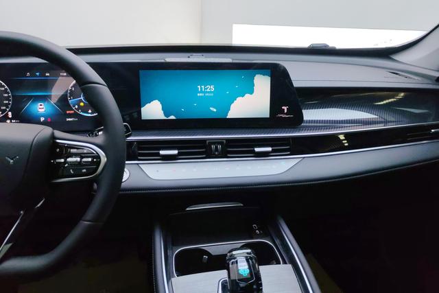 Chery 7 PLUS 2023 1.6 TGDI DCT — фото 12