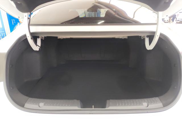 Changan Eado 2024 1.5 T DCTPremium — фото 17