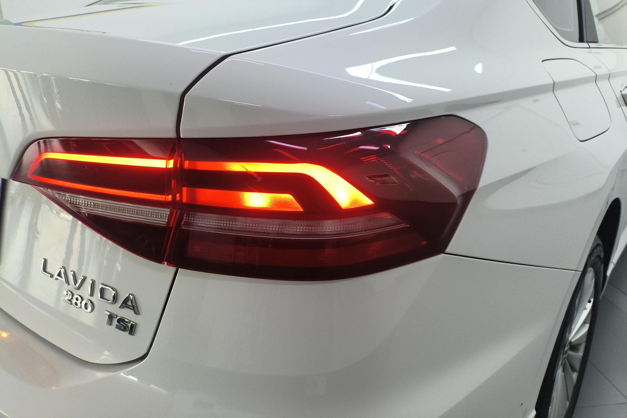 Volkswagen Lavida 2021 1.5L AT Comfort