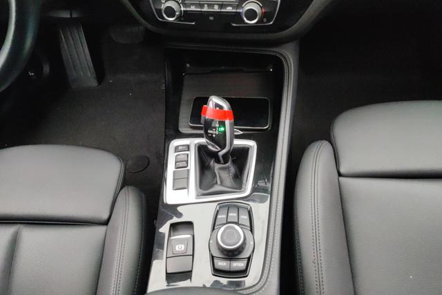 BMW 1 Series 2018 — фото 14