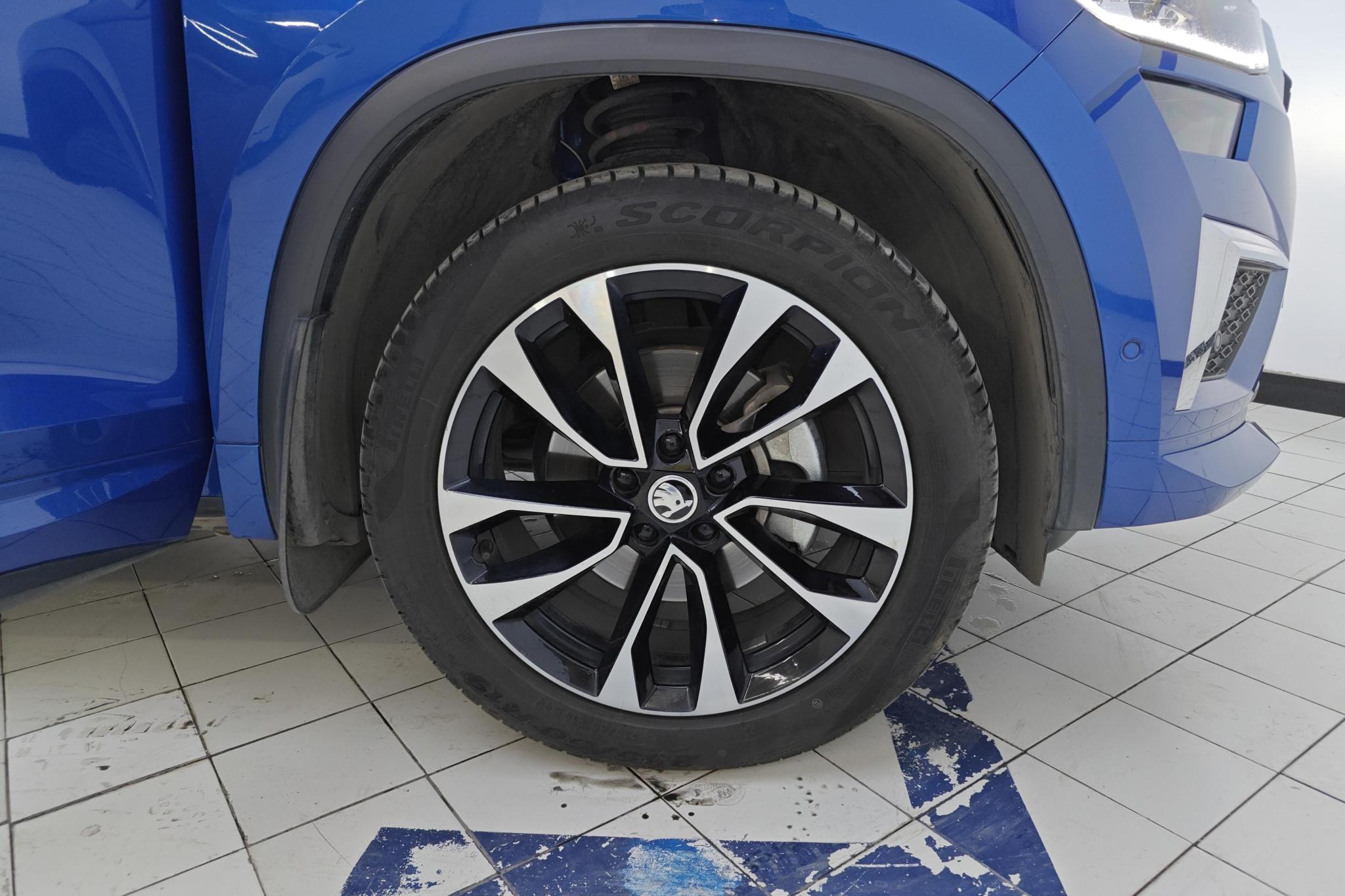 Skoda Kodiaq 2022 TSI330 7 мест