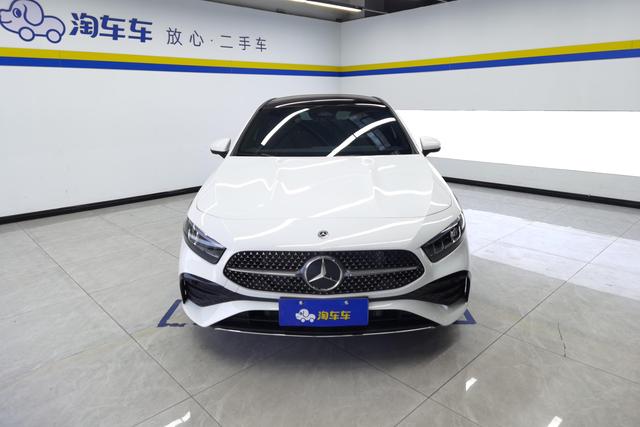 Mercedes-Benz A-Class 2024 A 200 L — фото 2