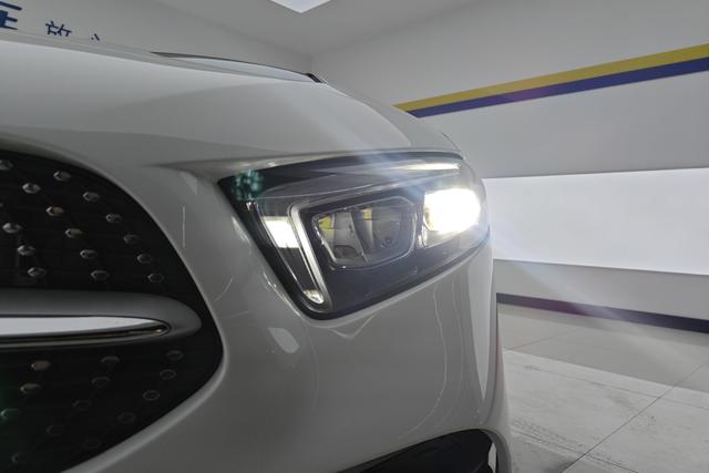 Mercedes-Benz A-Class 2022 A 200 L — фото 4