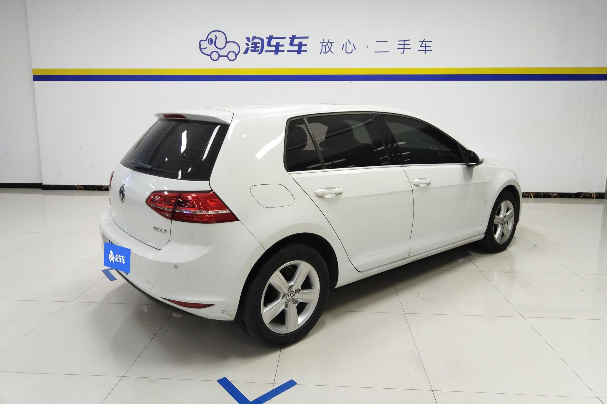 Volkswagen Golf 2014 1.6L AT Comfort