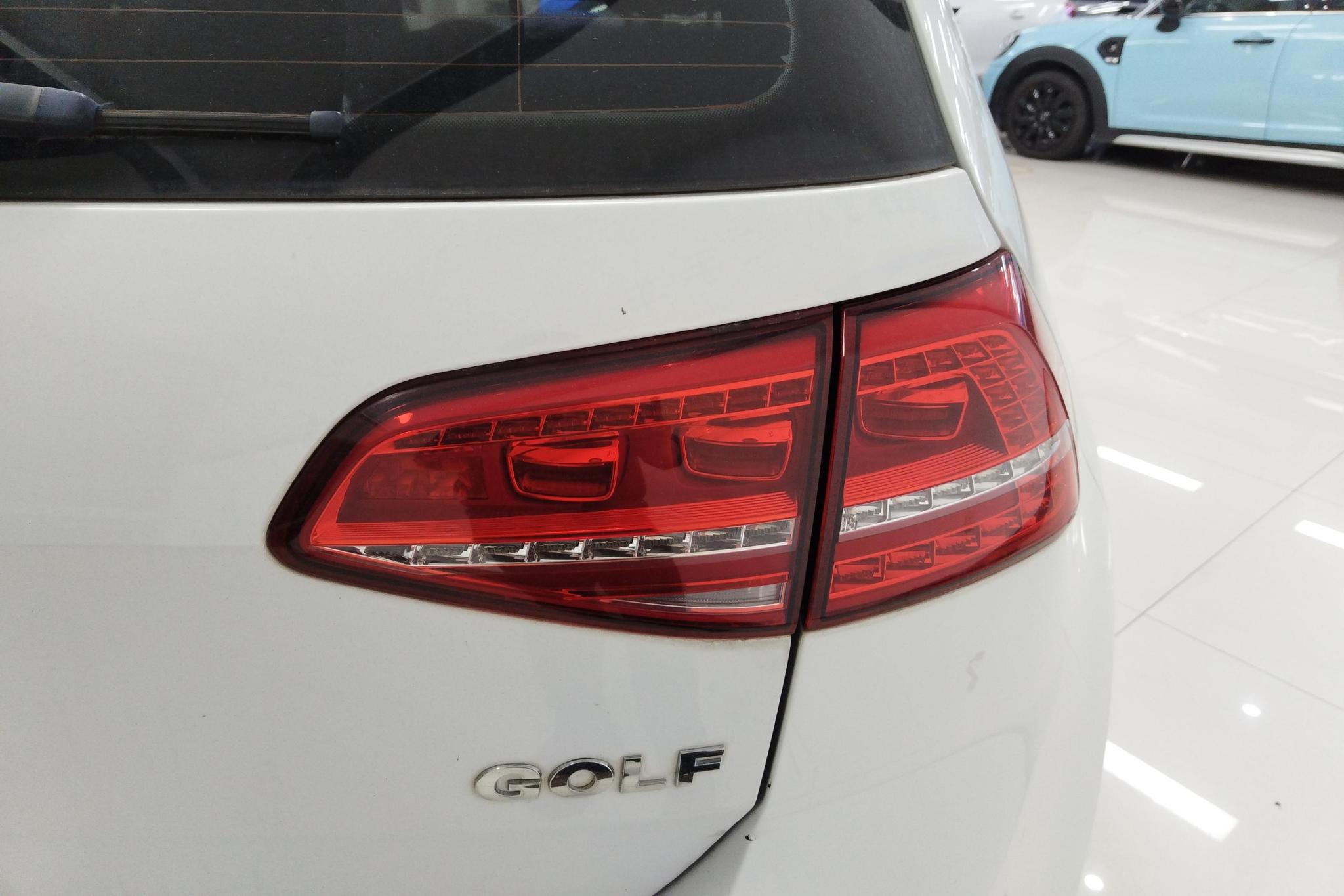 Volkswagen Golf 2014 1.6L AT Comfort