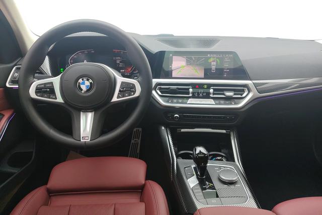BMW 3-Series 2022 325i M — фото 11