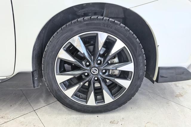 Nissan Bluebird 2020 1.6 L CVT VI — фото 7