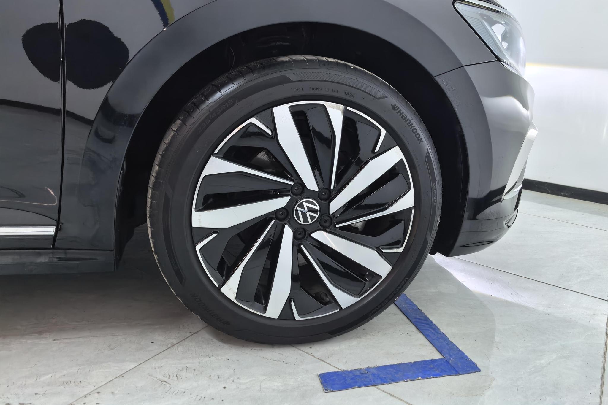 Volkswagen Passat 2024 380TSI Elite