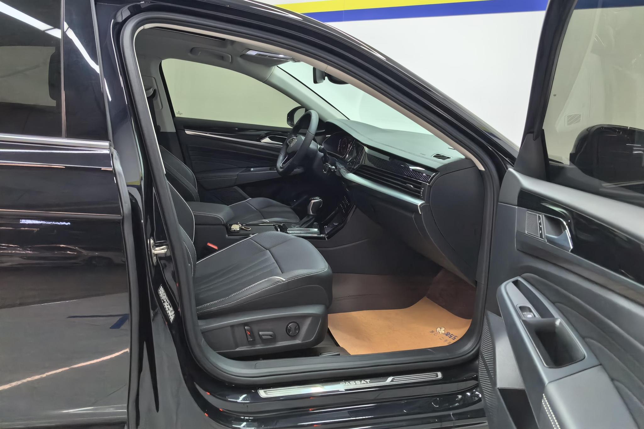Volkswagen Passat 2024 380TSI Elite