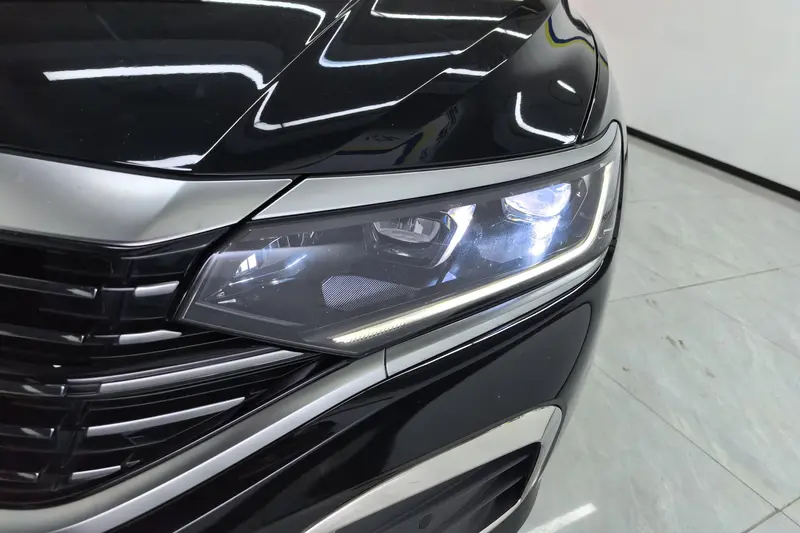 Volkswagen Passat — фото 4