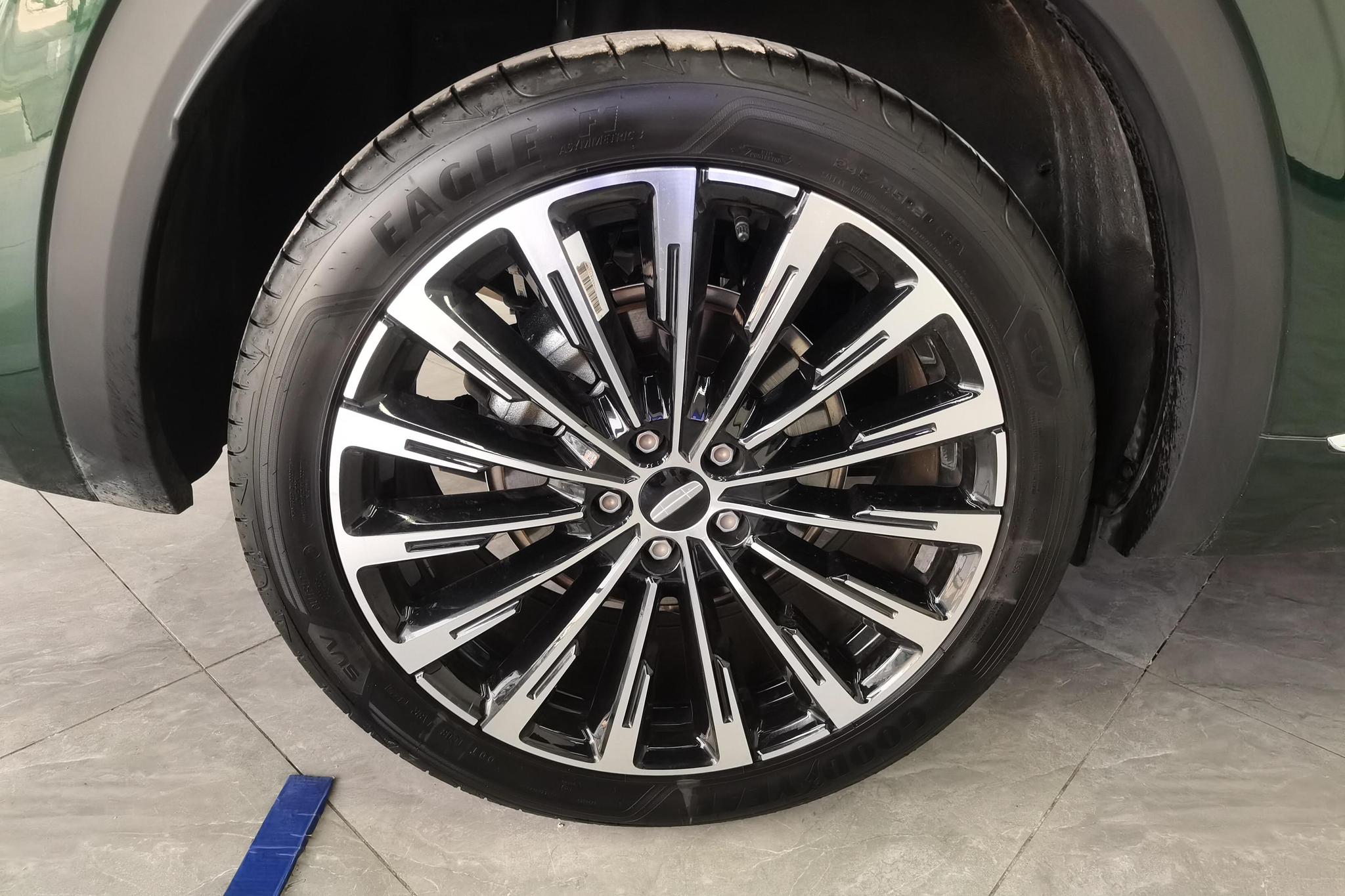 Geely Monjaro L 2025 2.0TD AT