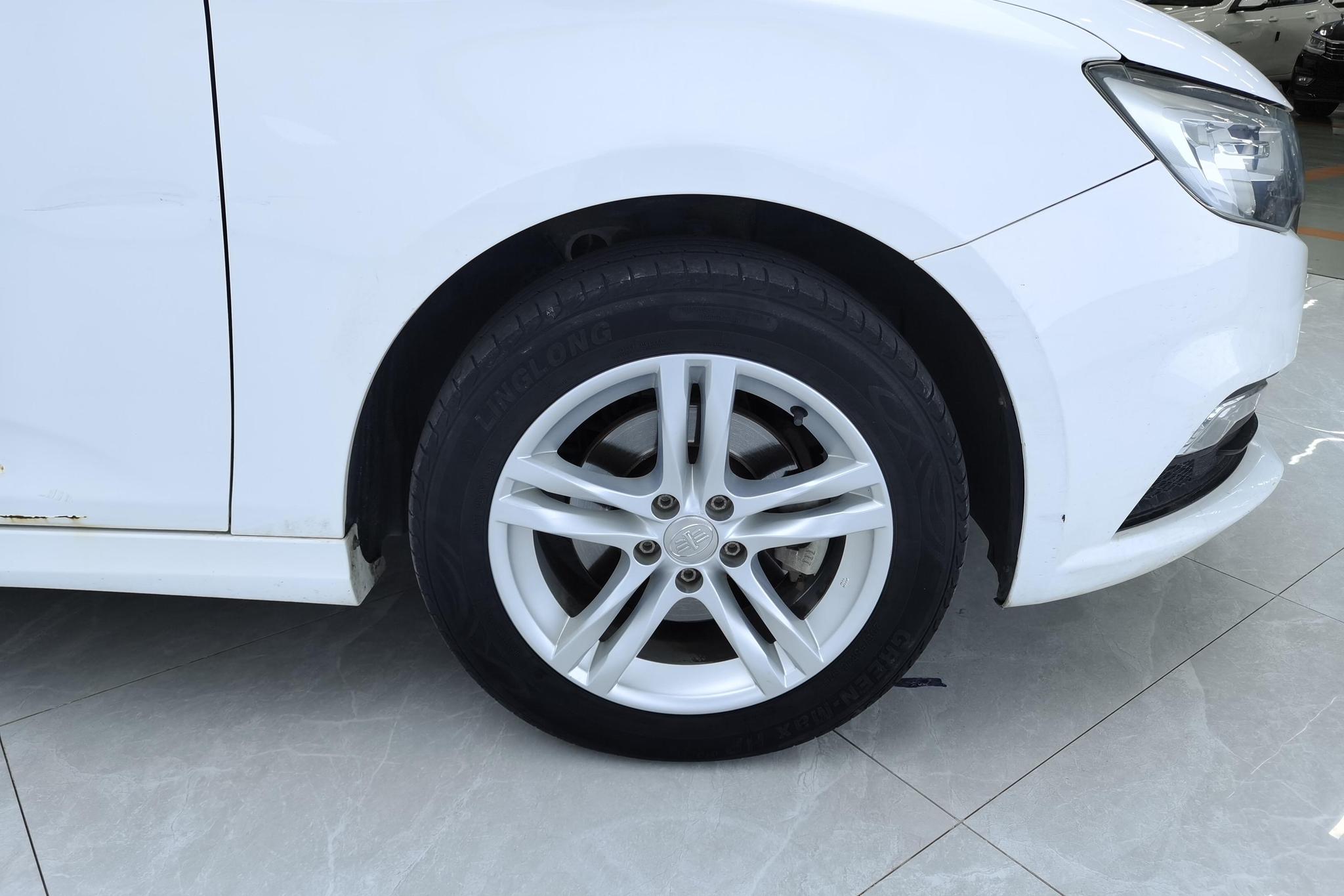 Bestune B30 2016 1.6L MT Luxury