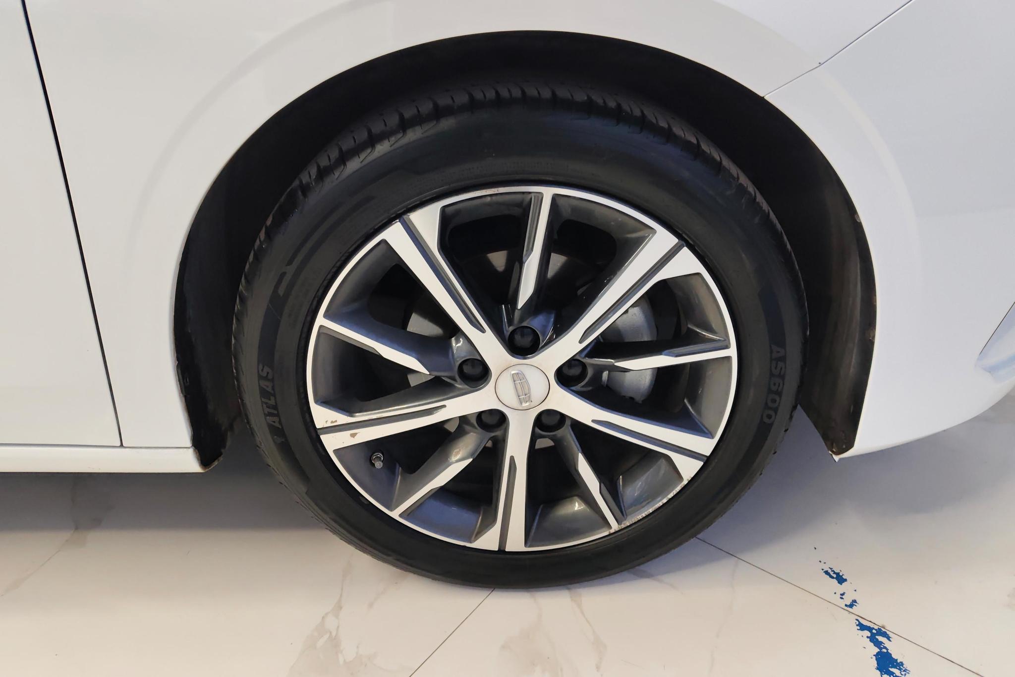 Geely Emgrand 2023 4 Champion 1.5L CVT Luxury