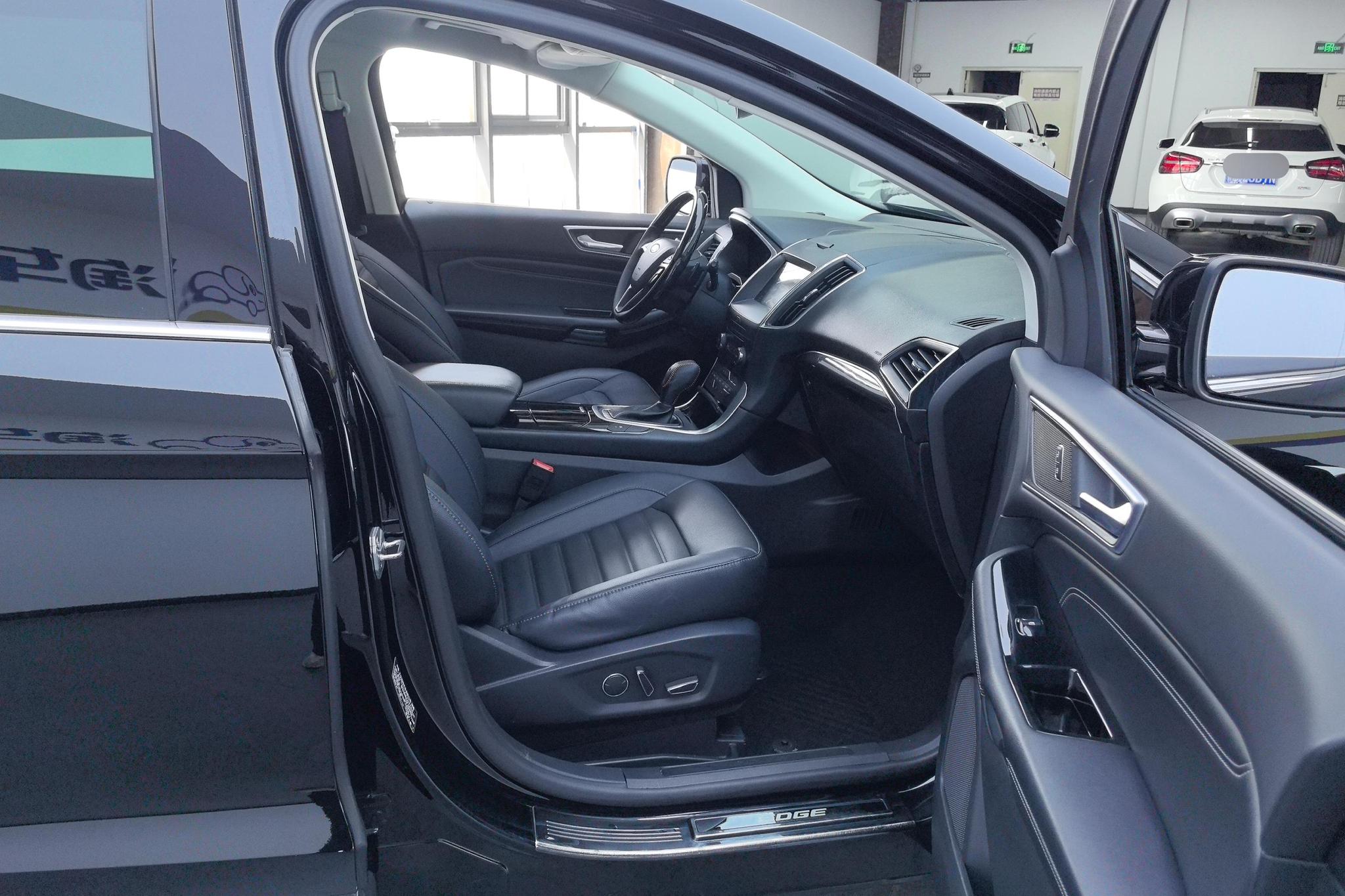 Ford Edge 2018 EcoBoost 245 7 мест VI